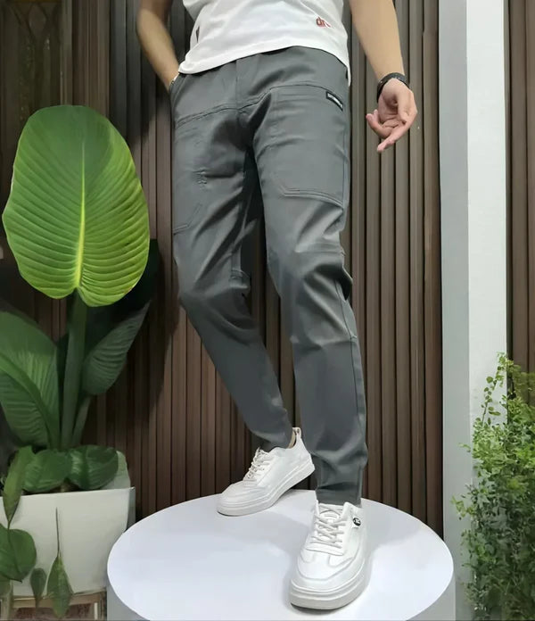 Pantaloni cargo alla moda