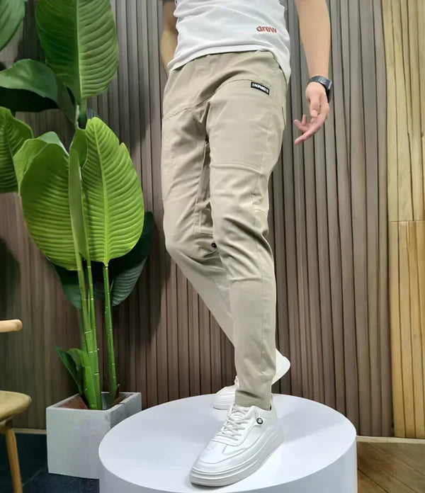 Pantaloni cargo alla moda