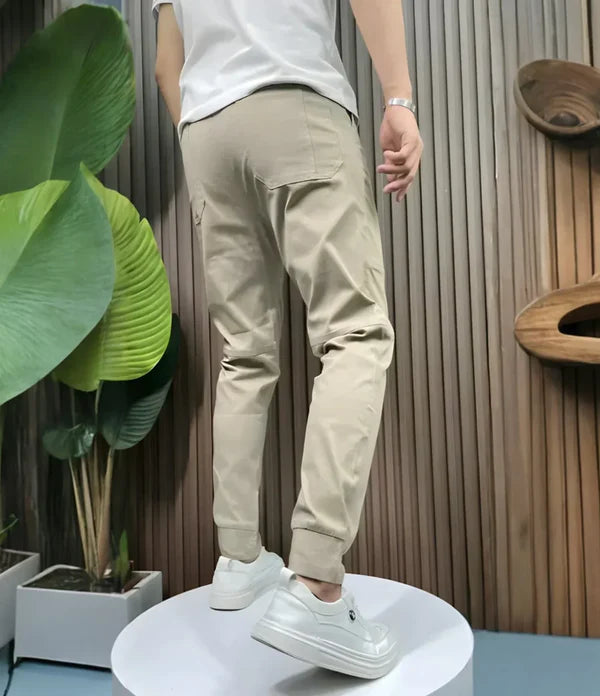 Pantaloni cargo alla moda
