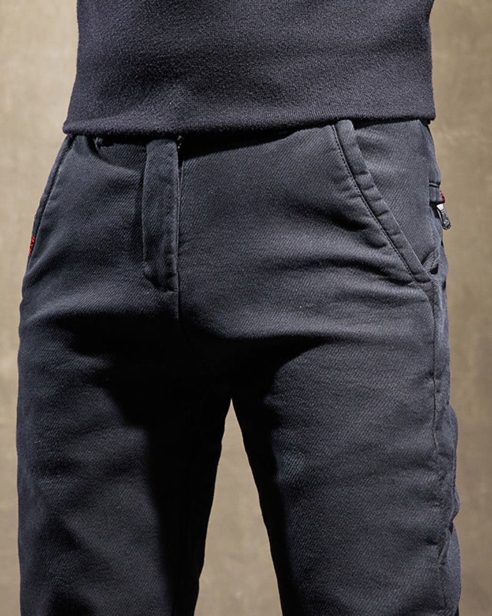 Pantaloni casual slim fit
