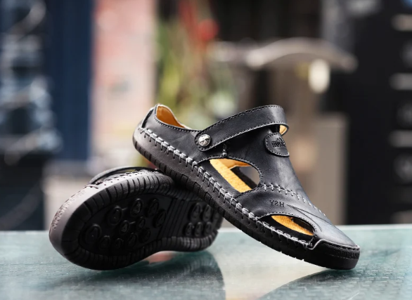 Sandali classici in pelle
