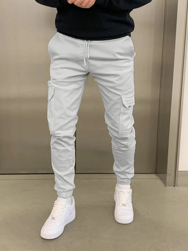 Pantaloni cargo