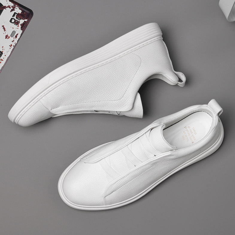 Scarpe in pelle alla moda