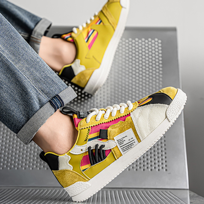 Scarpe eleganti e retrò
