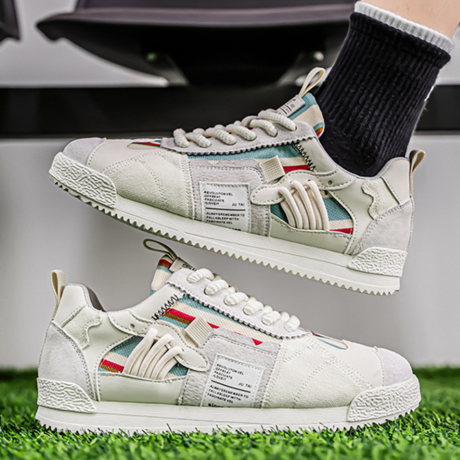 Scarpe eleganti e retrò