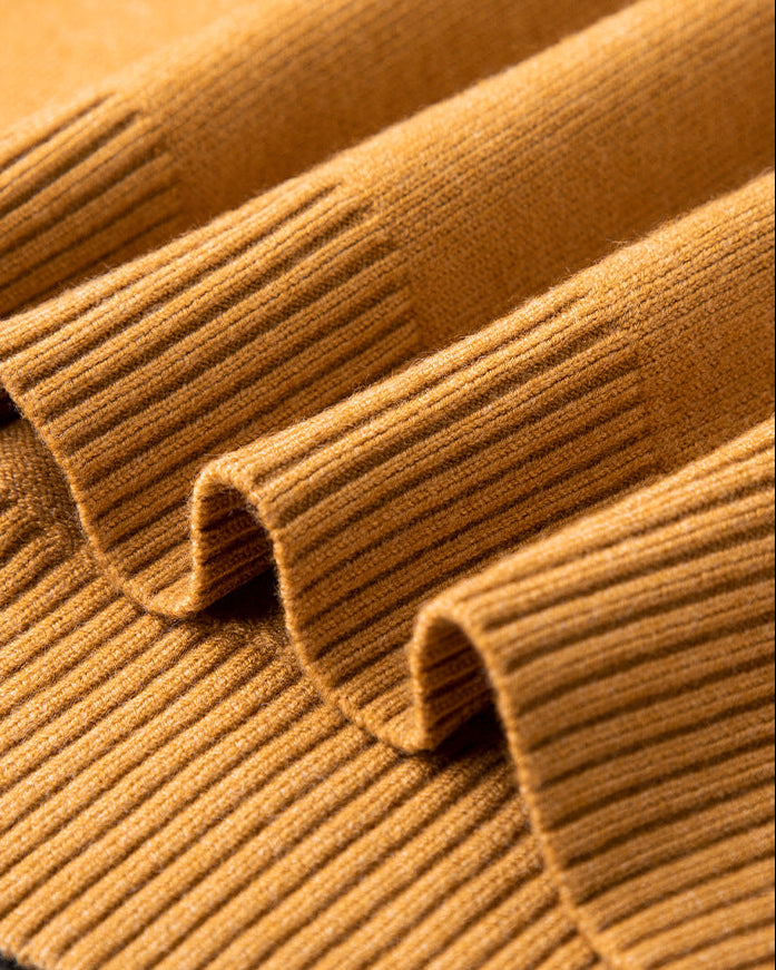 Maglione elegante in cashmere con scollo a V