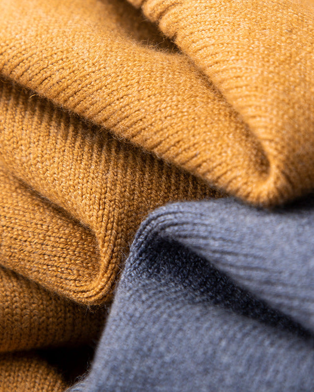 Maglione elegante in cashmere con scollo a V