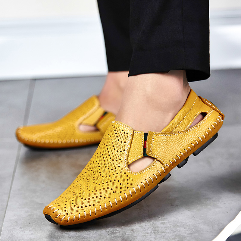 Sandali con cinturino in pelle