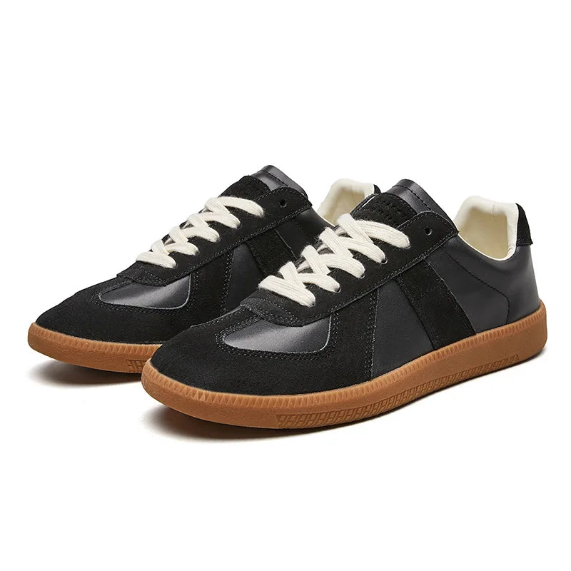 Scarpe eleganti e retrò
