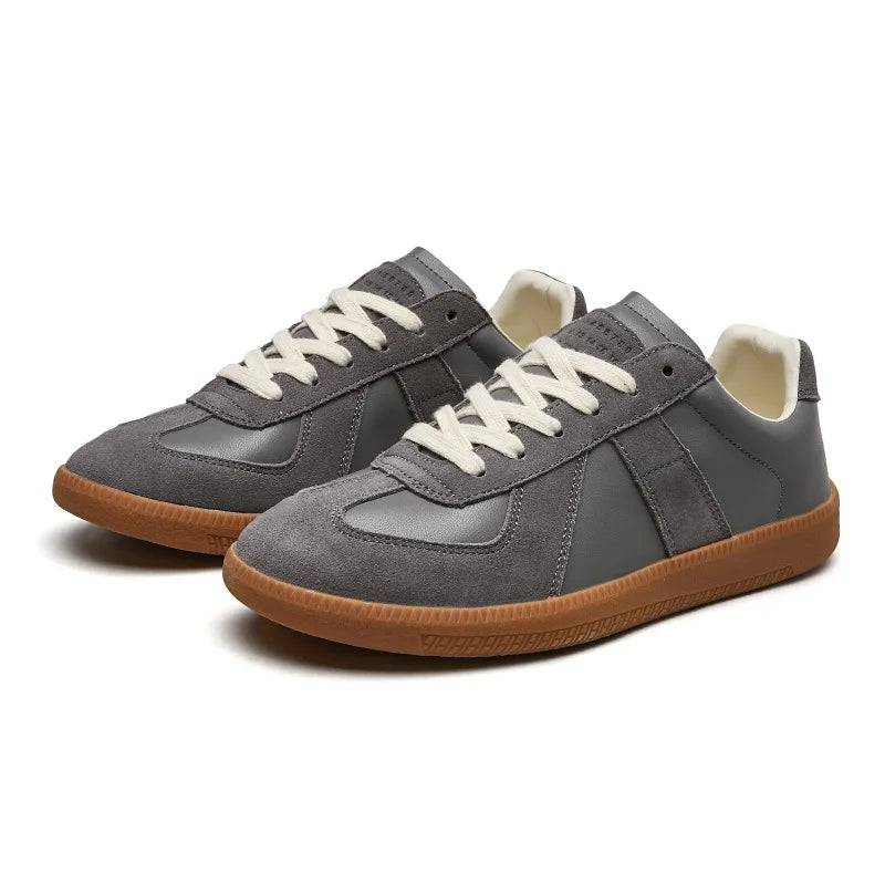 Scarpe eleganti e retrò