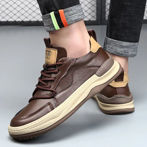 Scarpe in pelle a suola alta