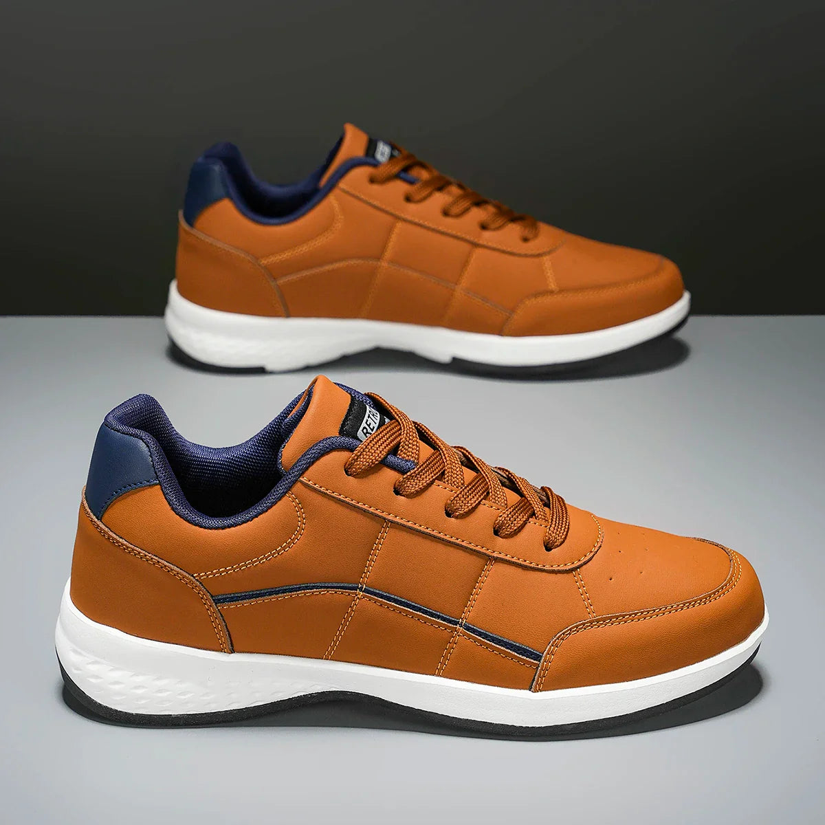 Eleganti scarpe da ginnastica in pelle