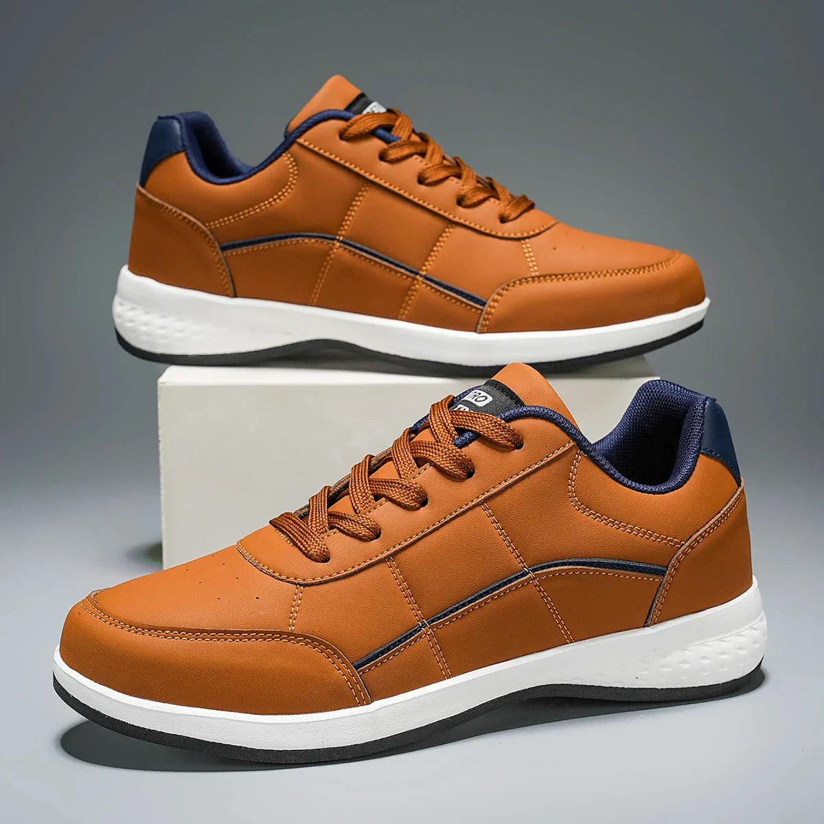 Eleganti scarpe da ginnastica in pelle