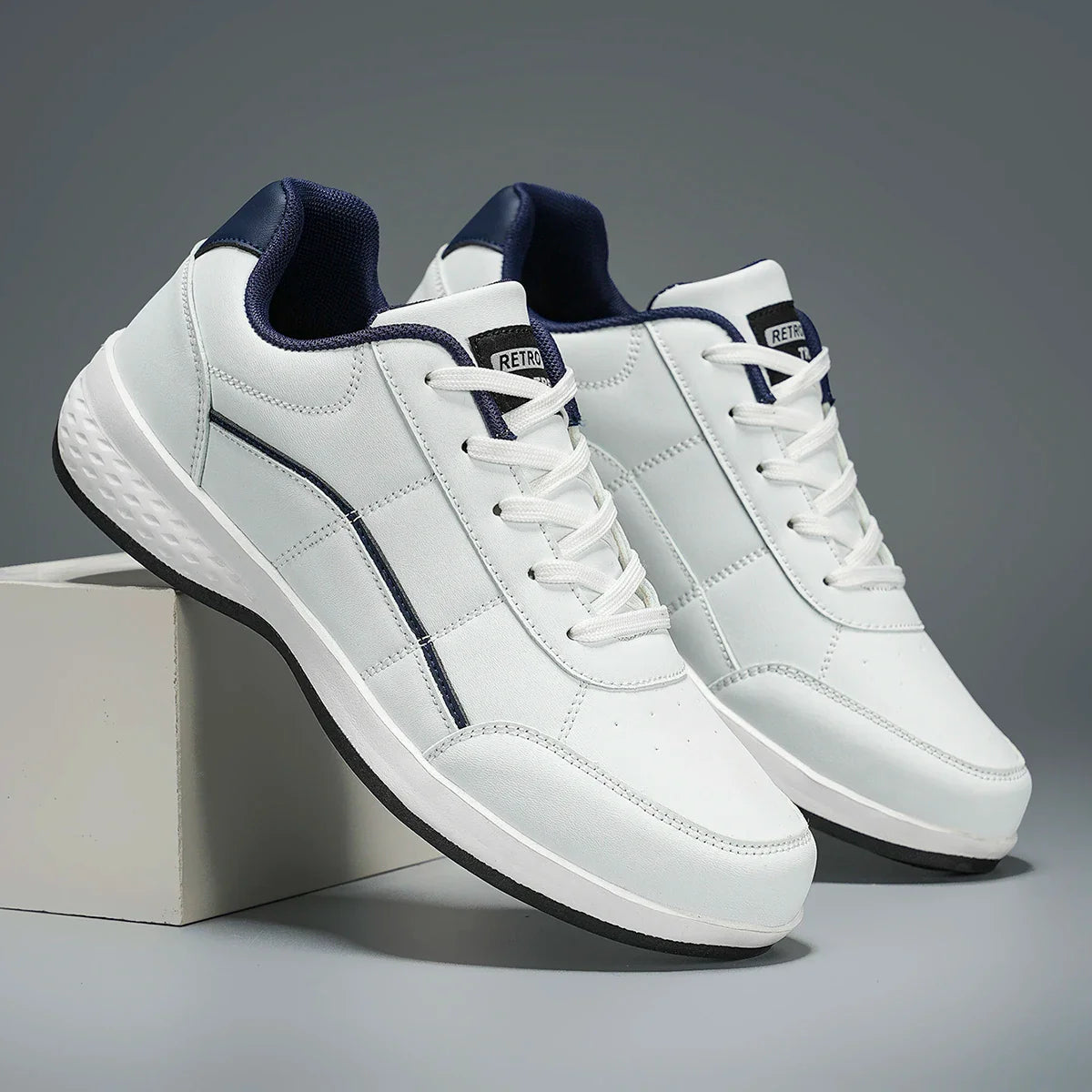 Eleganti scarpe da ginnastica in pelle