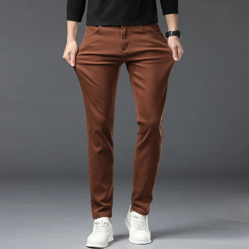 Eleganti jeans elasticizzati in denim