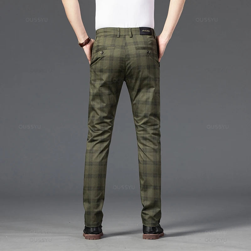 Pantaloni eleganti a quadri