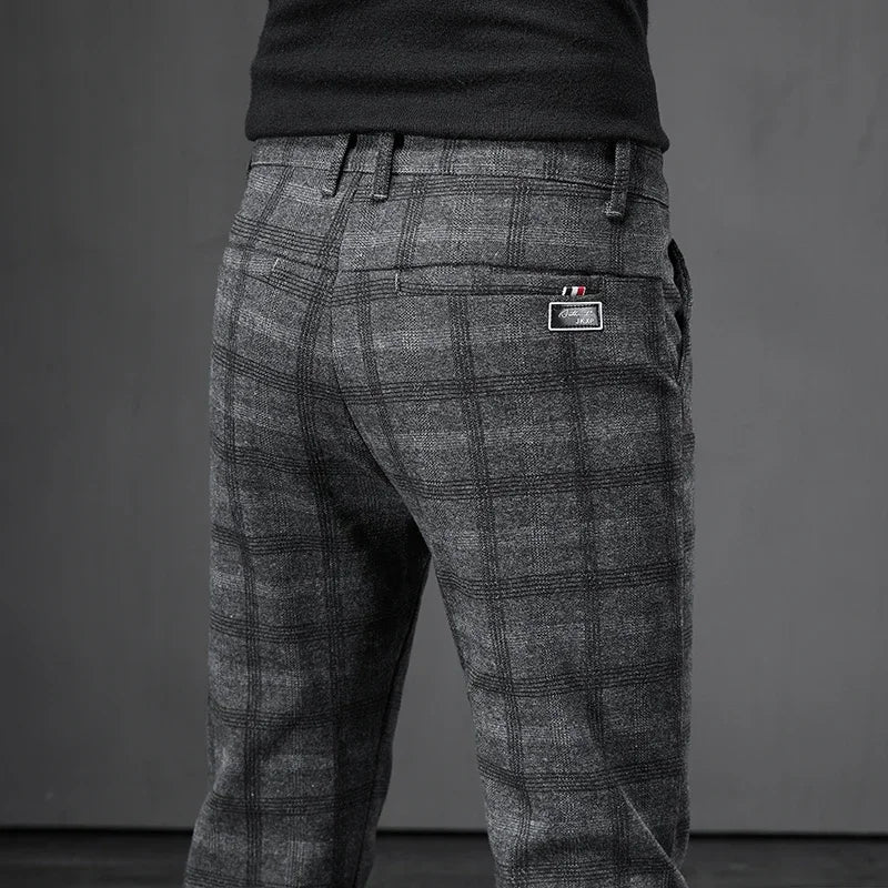 Pantaloni casual a quadri