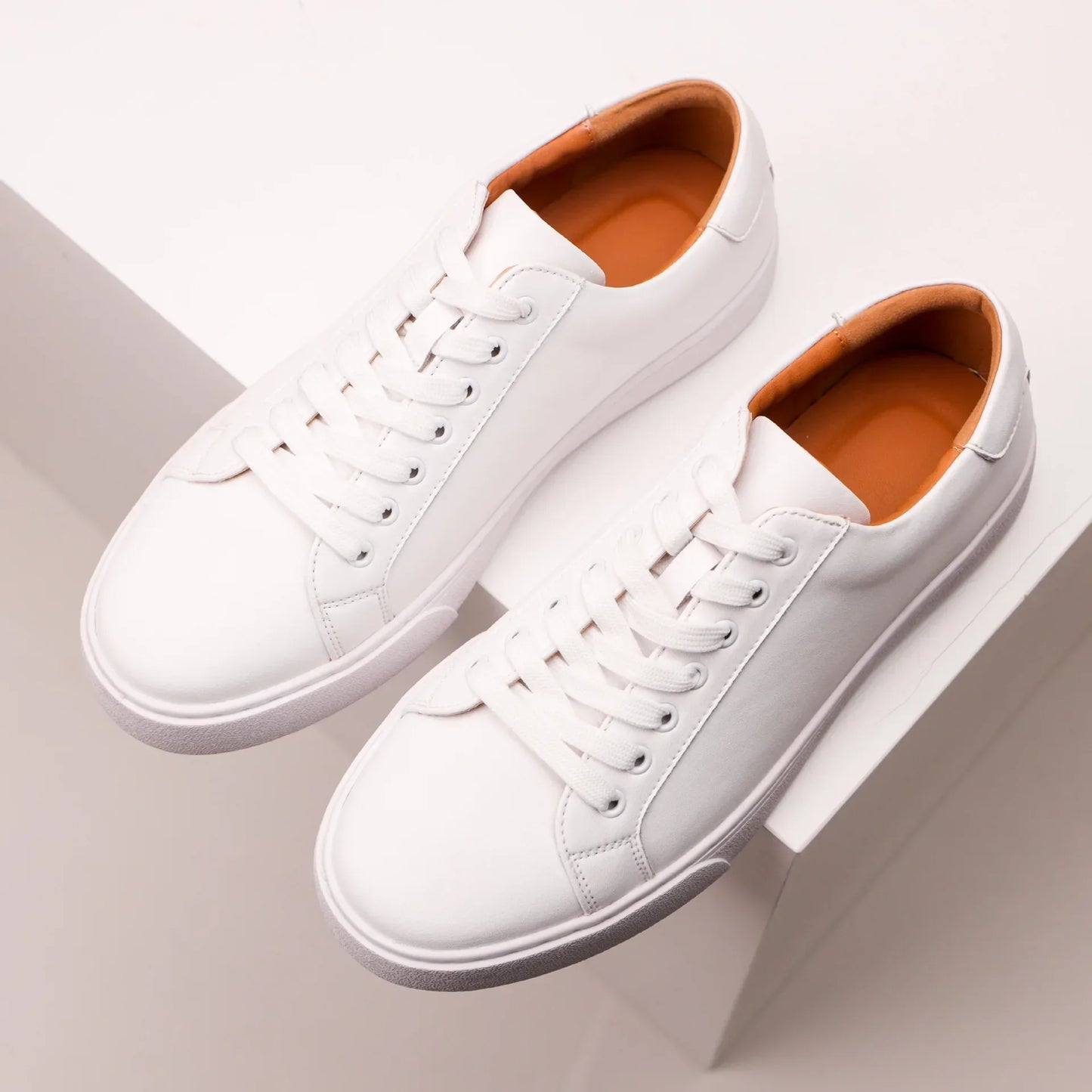 Sneakers in vera pelle