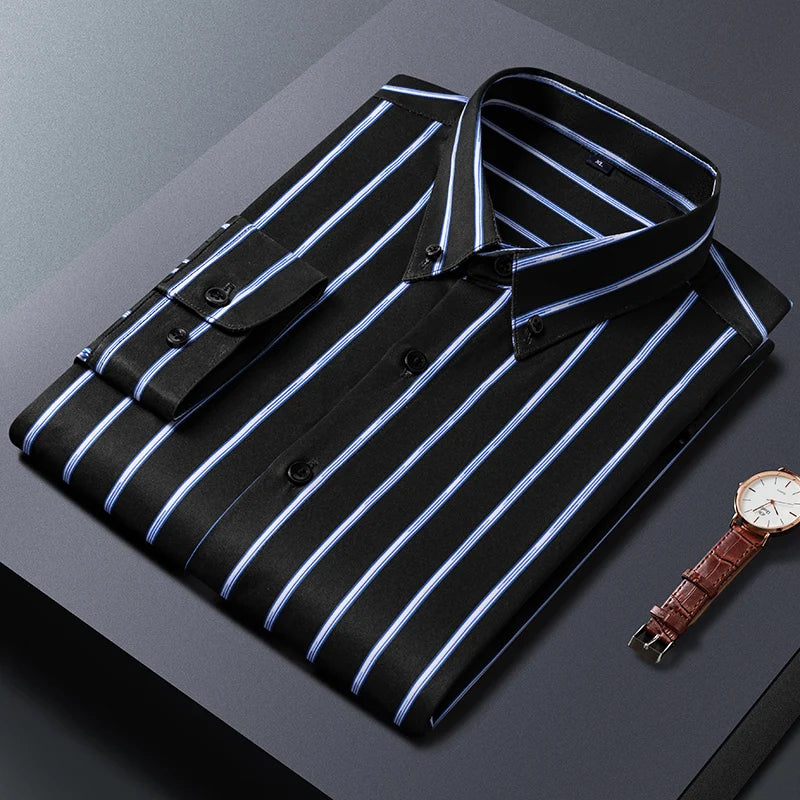 Camicia da uomo a righe eleganti