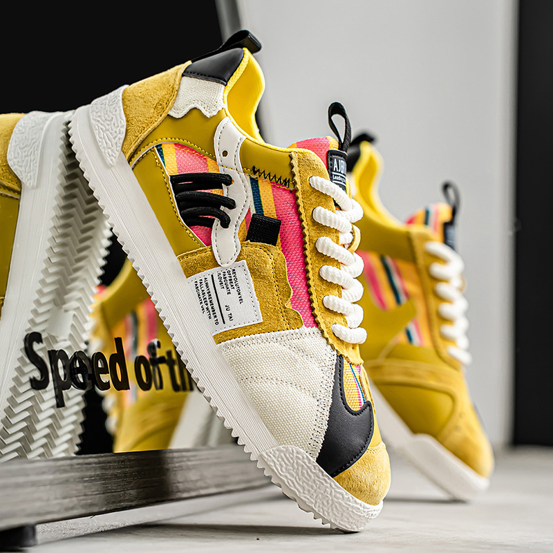 Scarpe eleganti e retrò