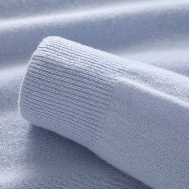 Maglione in cashmere con collo medio