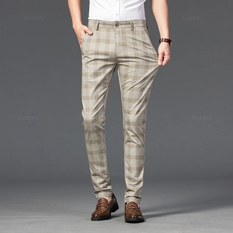 Pantaloni eleganti a quadri