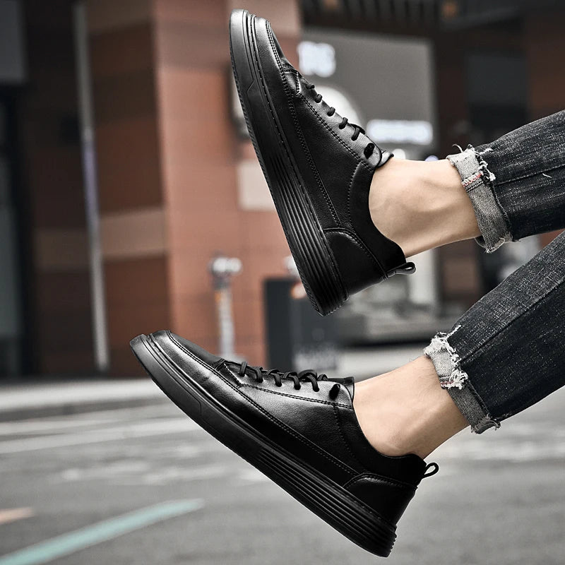 Eleganti scarpe in pelle con suola spessa