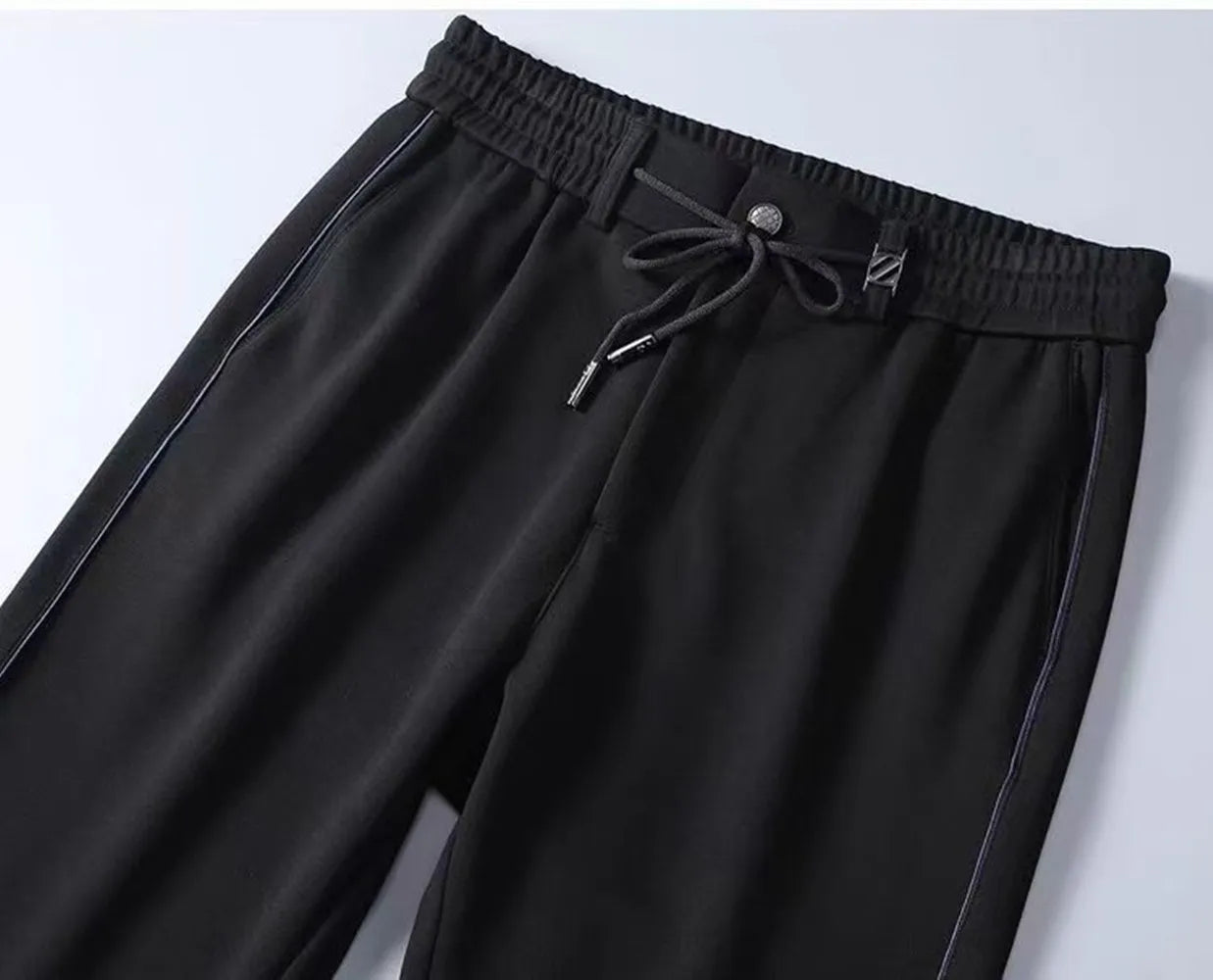 Tuta da ginnastica elegante da uomo