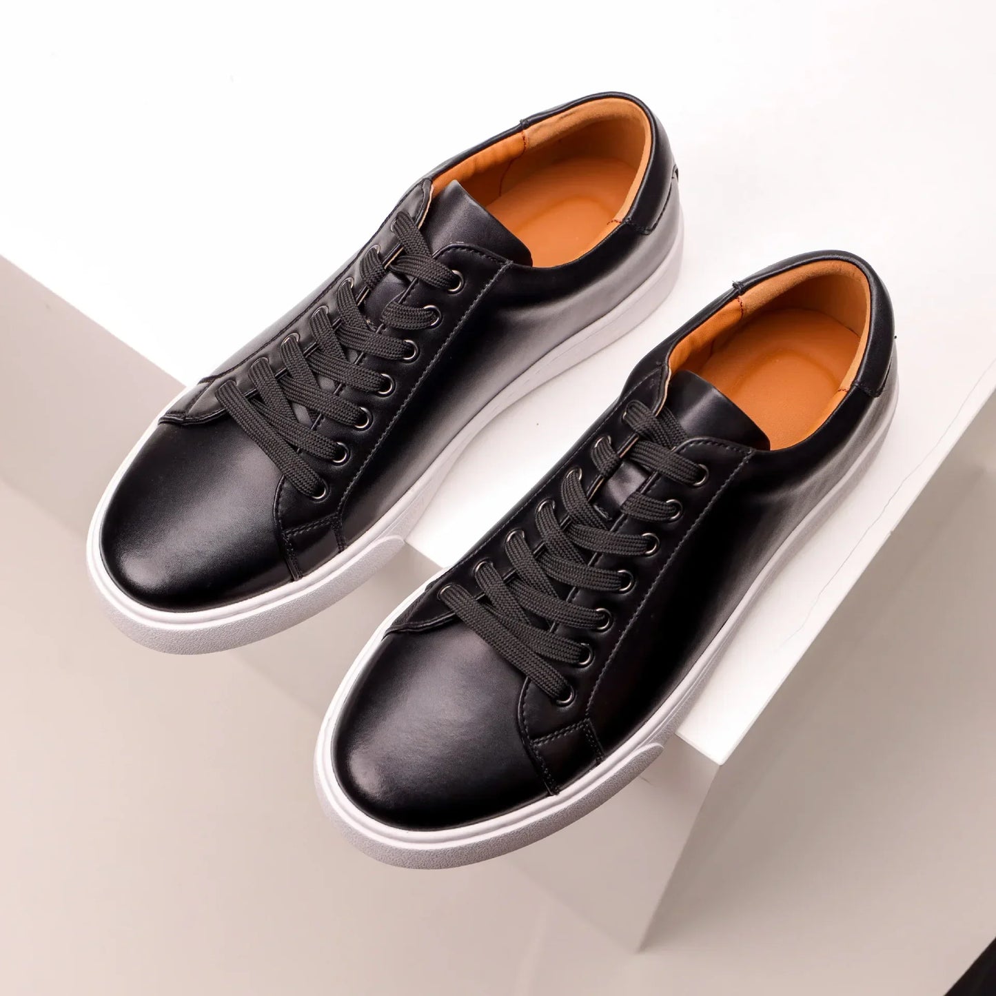 Sneakers in vera pelle