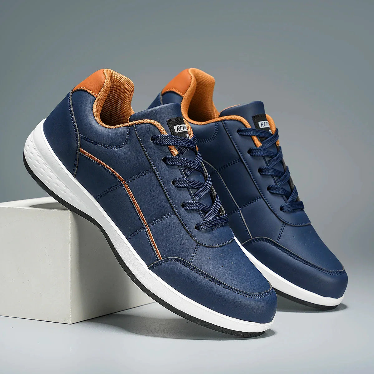Eleganti scarpe da ginnastica in pelle