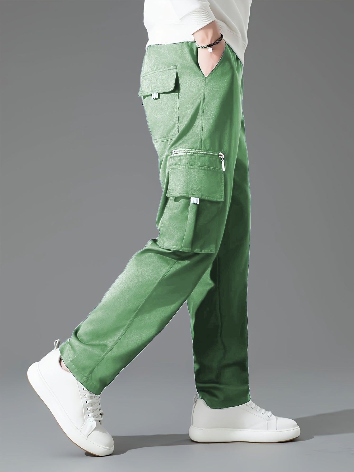 Pantaloni cargo dal taglio ampio