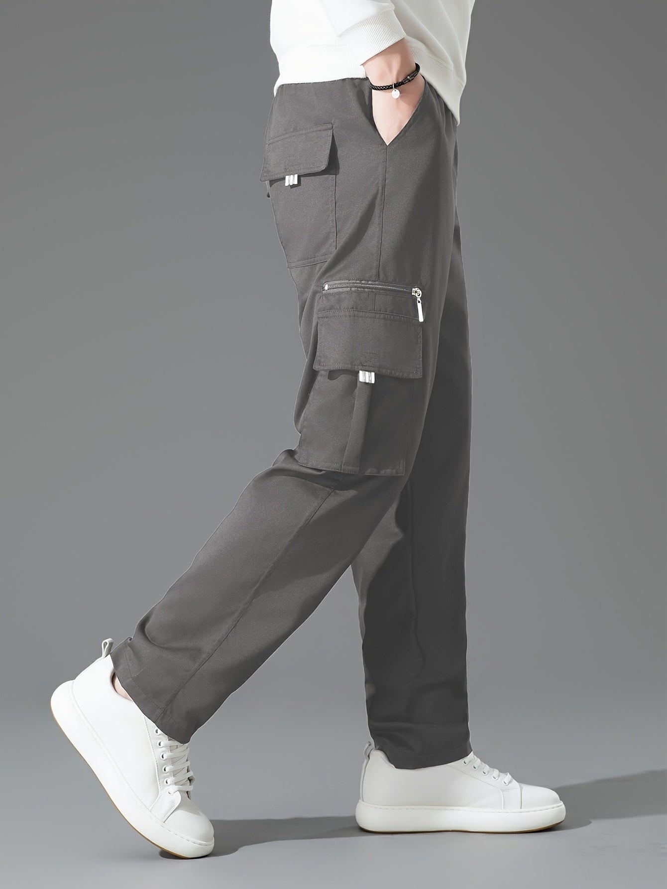 Pantaloni cargo dal taglio ampio