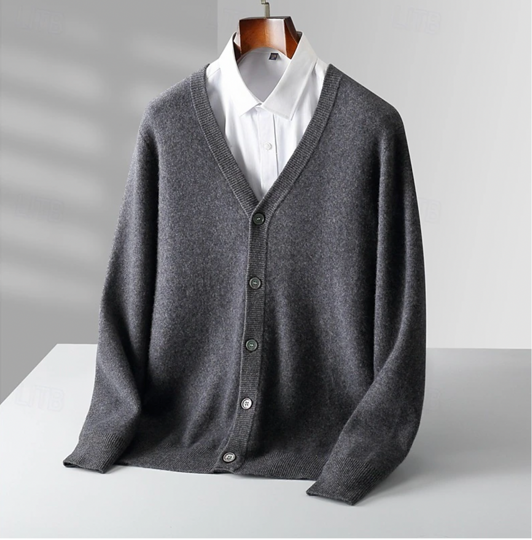 Cardigan elegante con bottoni