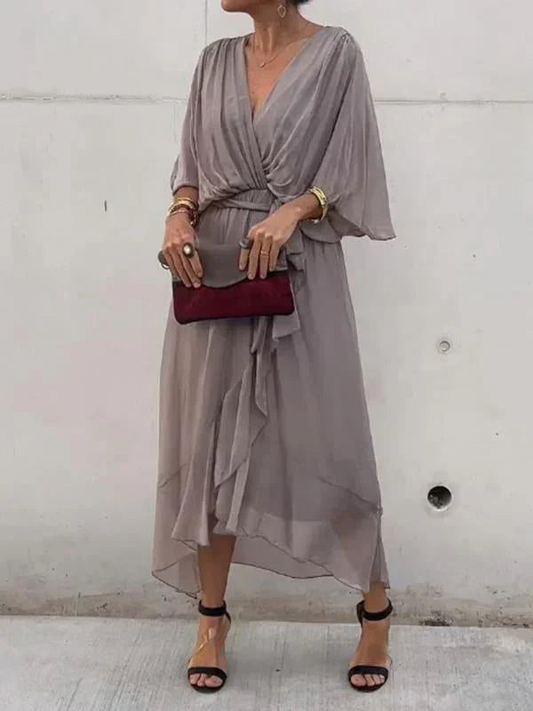 Abito in chiffon di seta con scollo a V
