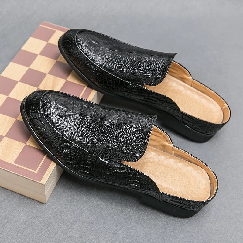 Scarpe eleganti con stampa coccodrillo